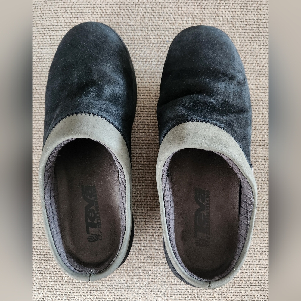 TEVA OUTDOOR SUEDE SLIPPER/CLOGS